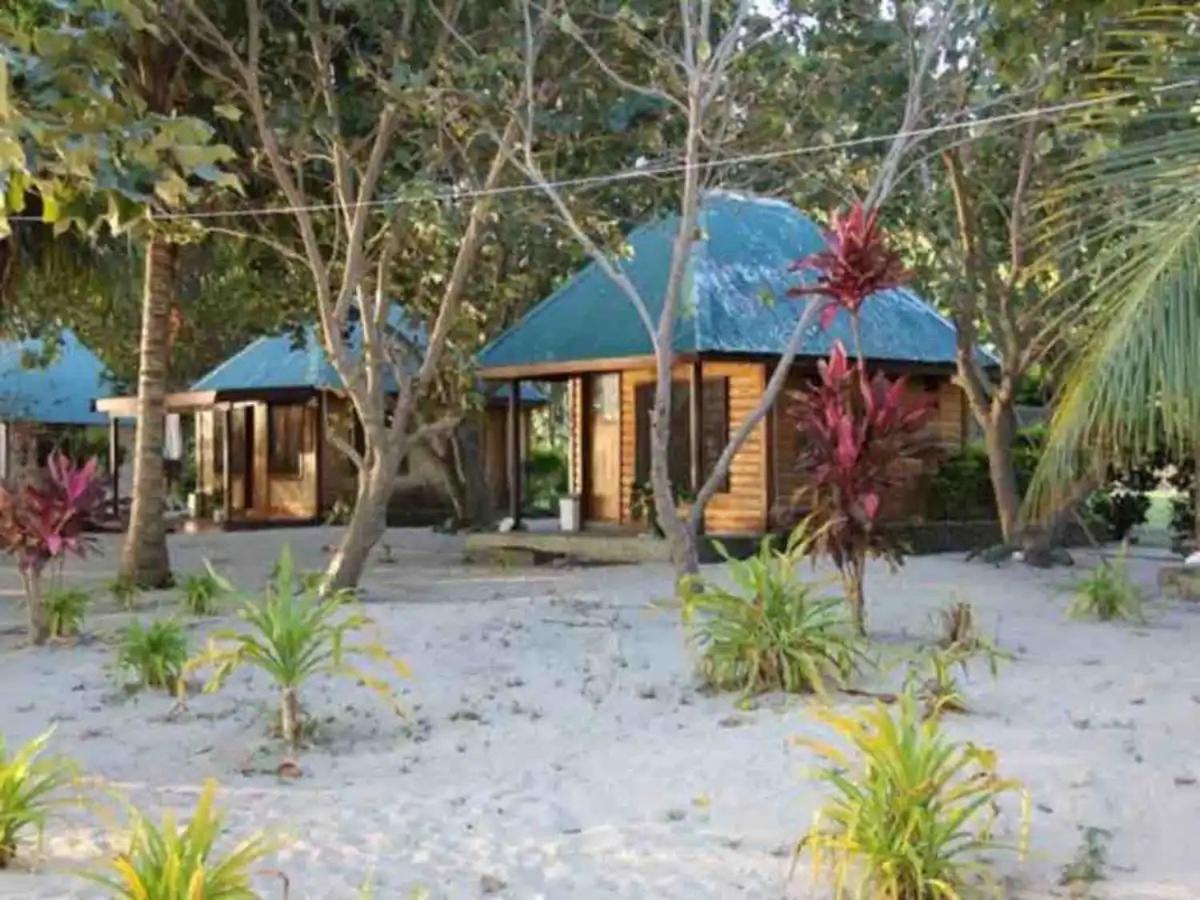 White Sandy Beach-Best Manta Snorkeling Tethi Екстер'єр фото